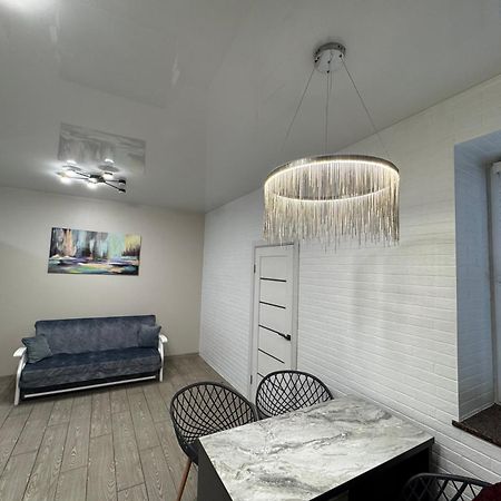 Lux Apartment & Центр,Жк Театральний Rivne Exterior foto